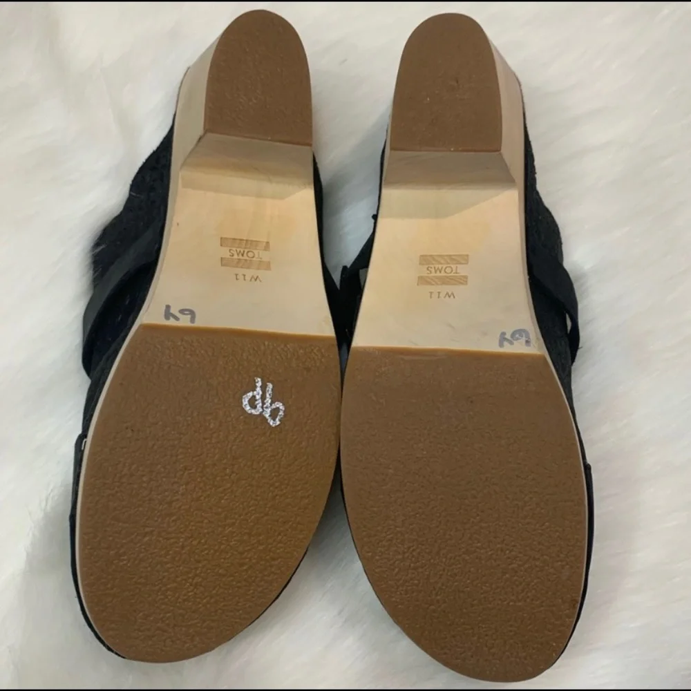Toms Black Leather Buckle Clogs 11W NW NWOT - Picture 4 of 7